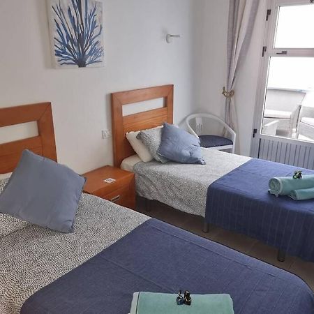 Casa Gales: Relax Next To The Sea Apartment For Families Corralejo Dış mekan fotoğraf